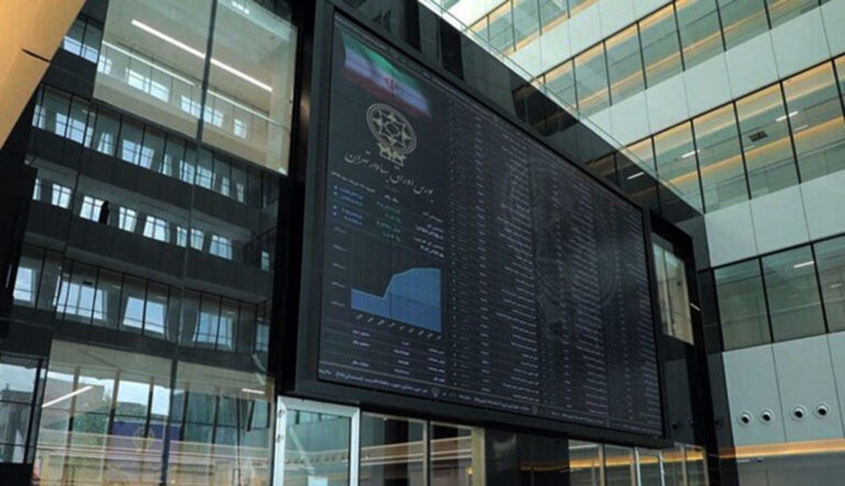 بورسی‌ها ۳۰ هزار میلیارد تومان سود گرفتند