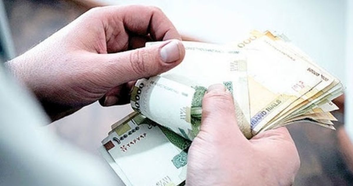 حداقل حقوق کارمندان دولت ۱۵ میلیون تومان شد
