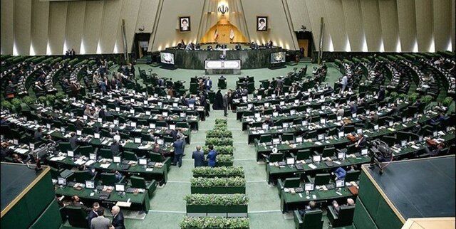 مخالفت مجلس با تغییر در نحوه تعیین پاداش کارمندان و مدیران