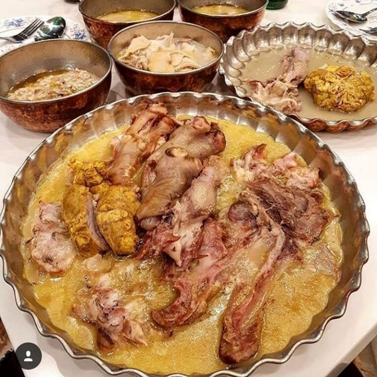 یک دست کله پاچه۷۰۰ هزار تومان!