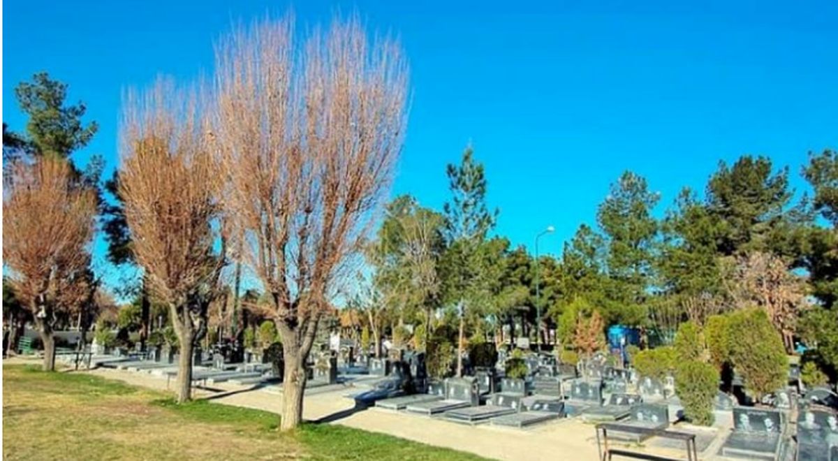 آموزش غسالی به دانشجویان در غسالخانه بهشت زهرا+ عکس