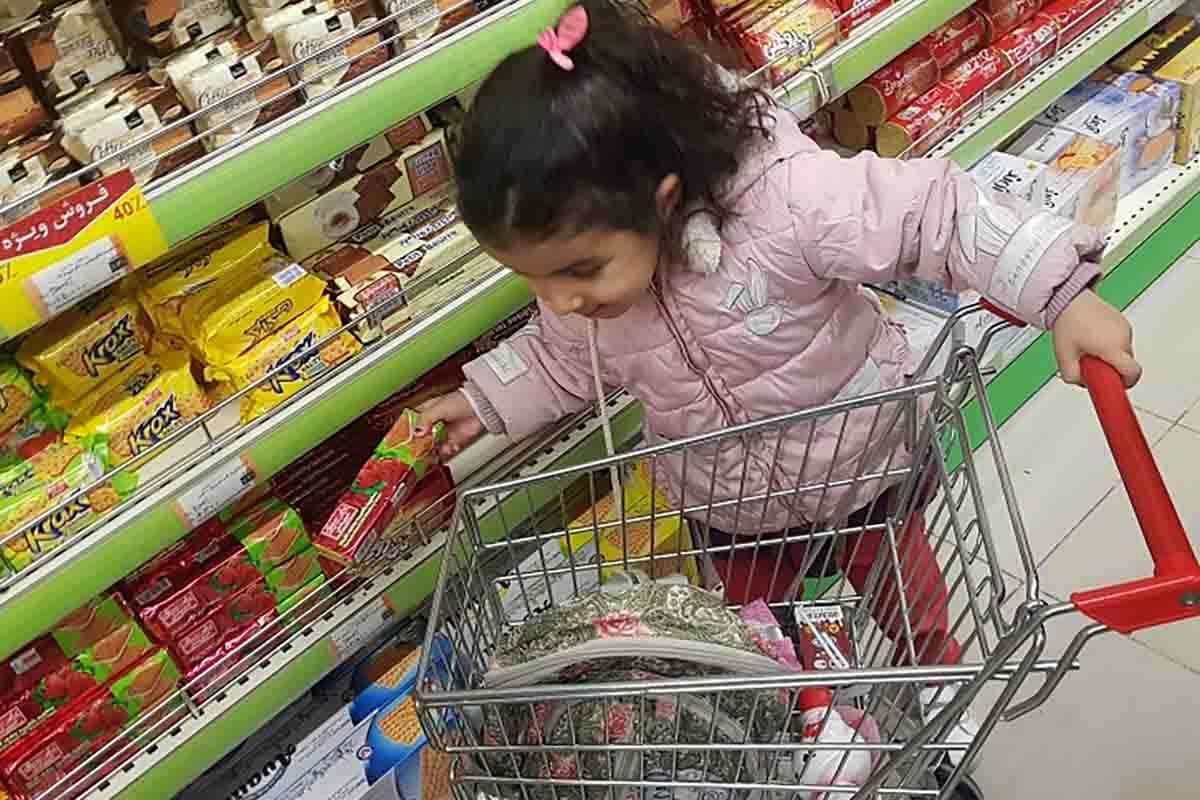 یارانه غذایی دولت برای کودکان قابل دریافت نقدی نیست