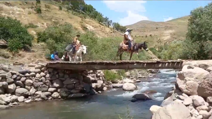 پشتکار قابل تقدیر مردان روستا برای احداث پل ارتباطی یای شهری در مراغه