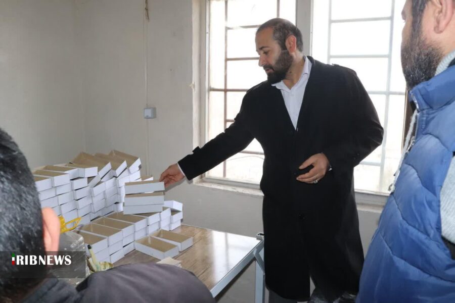 ایجاد اشتغال برای زندانیان مراغه با افتتاح کارگاه های جعبه و چسب سازی