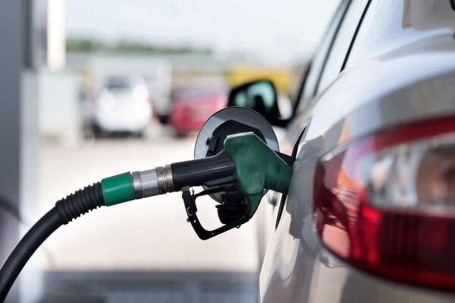 راز بنزین زدن ارزان: چه زمانی بنزین بزنیم؟