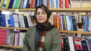 از معلمی تا زرگری: گفتگو با «افسون حسینی» اولین بانوی موفق فروشندۀ آنلاین طلا در مراغه