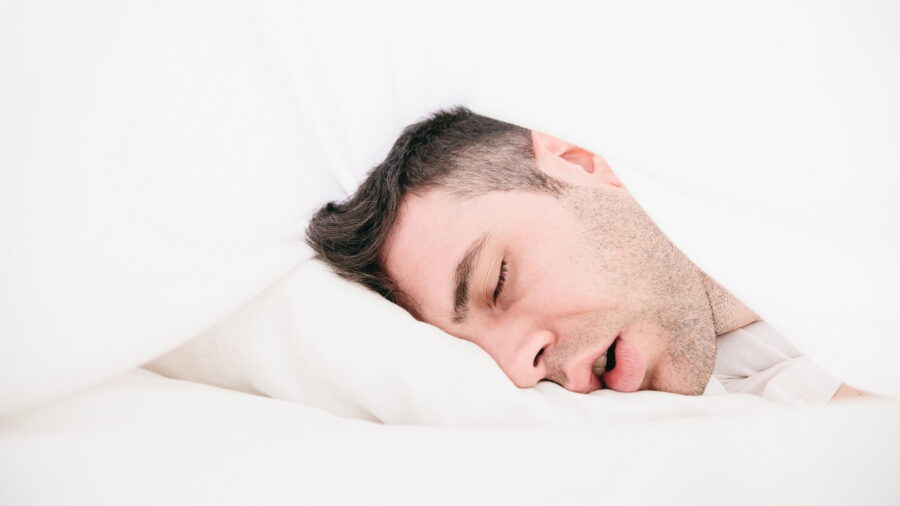 تاثیرات منفی دیر خوابیدن بر جسم و روان.