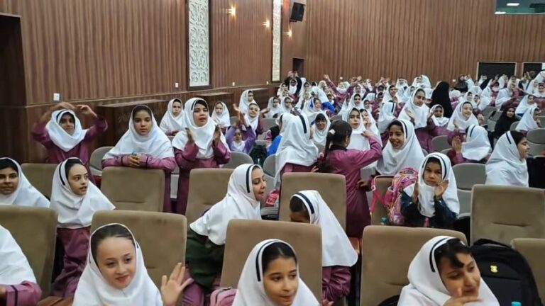 برپایی همایش روز جهانی کودک در مراغه