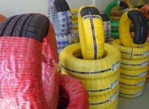 ضبط محموله بزرگ لاستیک قاچاق در مراغه