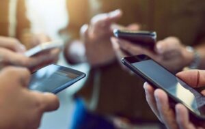 آیا اینستاگرام و ویدئوهای کوتاه عامل زوال مغز هستند؟