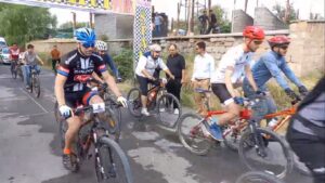 مسابقات دوچرخه‌سواری کوهستان جام مراغه برگزار شد