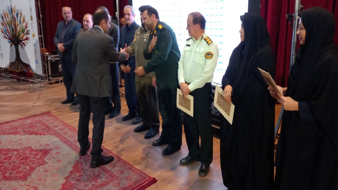 گرامیداشت داوطلبان سلامت و حامیان جوانی جمعیت در مراغه