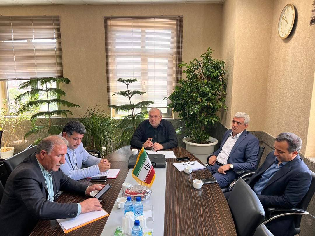 برگزاری جلسه بررسی علل کندی پروژه‌های راهداری مراغه با حضور فرماندار و معاون عمرانی استاندار در تبریز