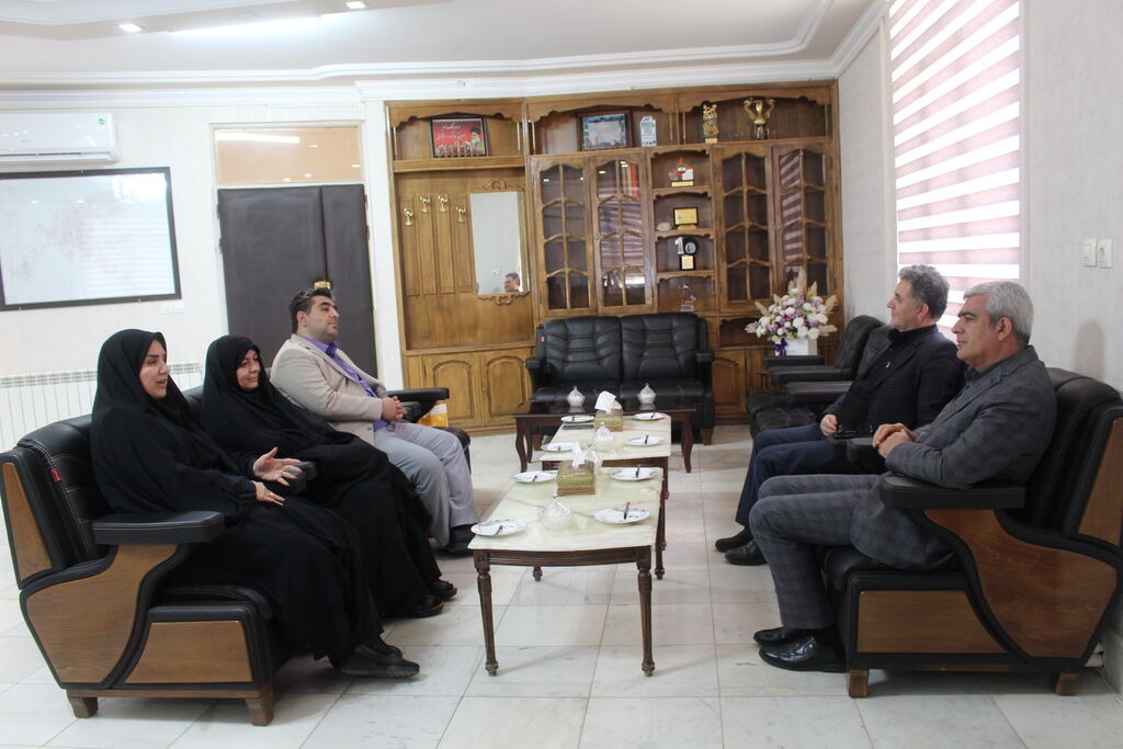 دیدار سرپرست کانون پرورش فکری آذربایجان شرقی با فرماندار ویژه مراغه برای توسعه همکاری‌ها