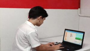 درخشش دانش‌آموز مراغه‌ای در چین؛ نقره جهانی برای متین جودی