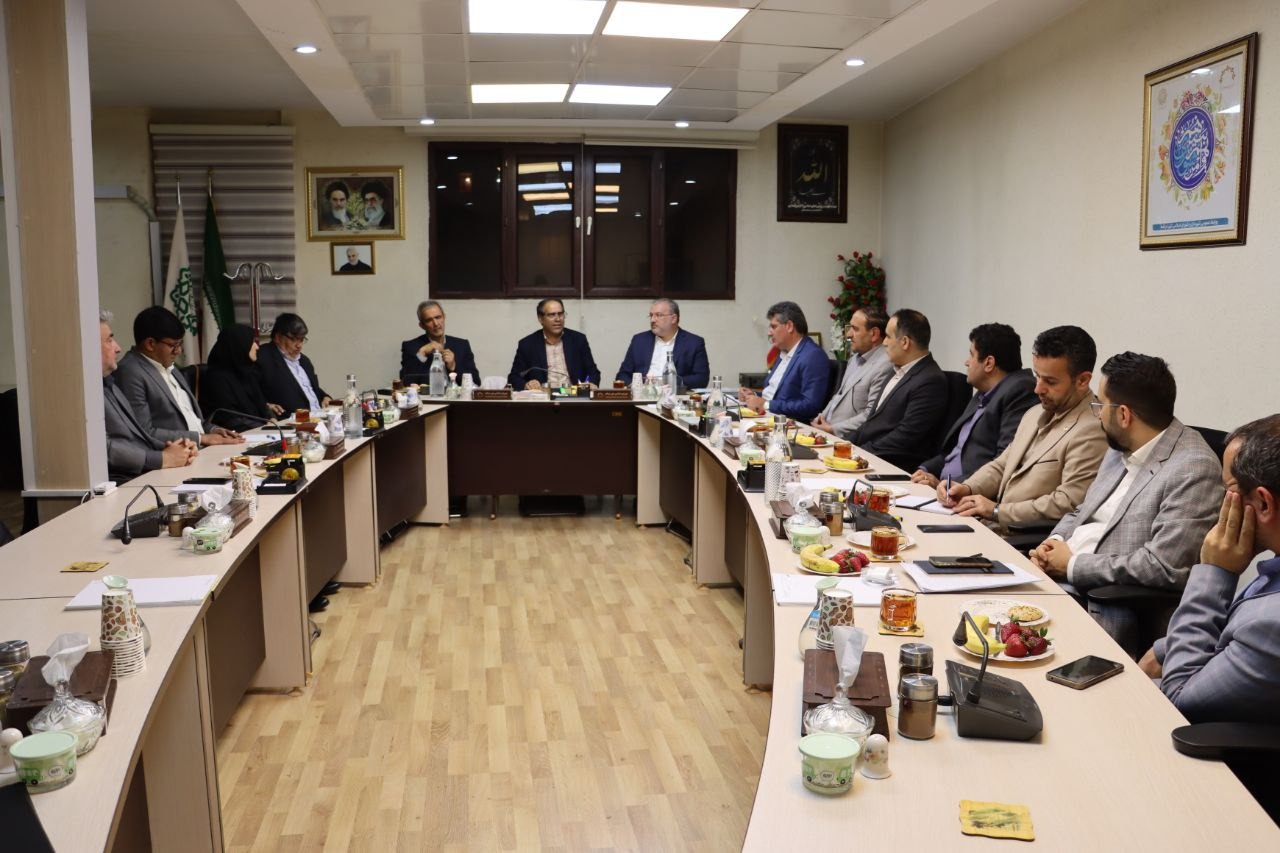 نشست منتخب مردم با مدیران شهری؛ تأکید بر اتحاد و همدلی