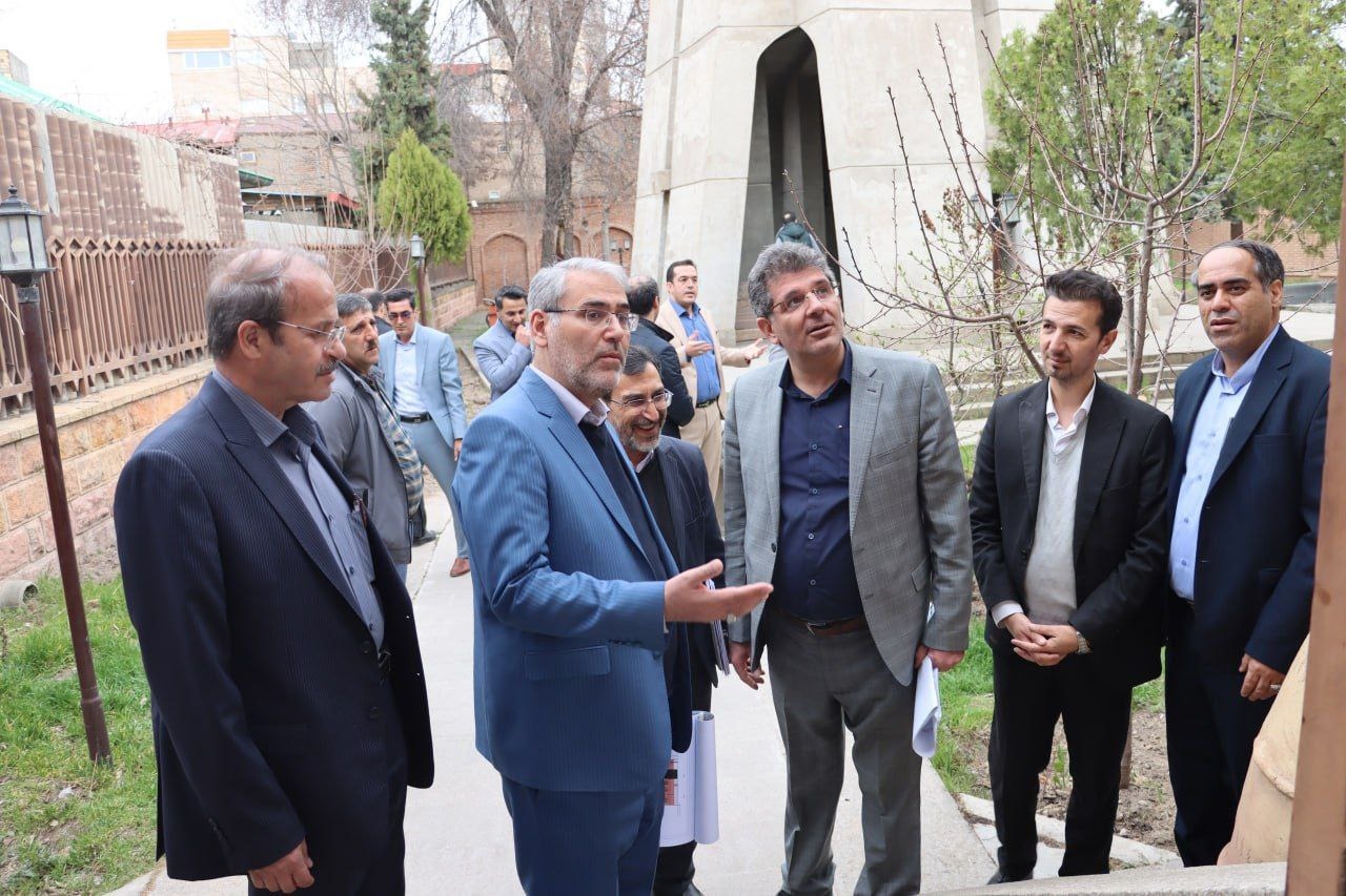 بازدید مسئولان شهرستان مراغه از موزه ایلخانی و مقبره اوحدیه