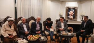 وزیر کشور میهمان خانواده شهید مالک رحمتی شد