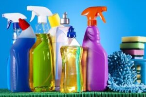 توقیف بیش از ۱۵۰۰ بطری شوینده غیرمجاز در مراغه