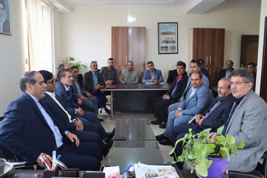 دیدار نوروزی شهردار و اعضای شورای شهر مراغه با فرماندار و معاون استاندار