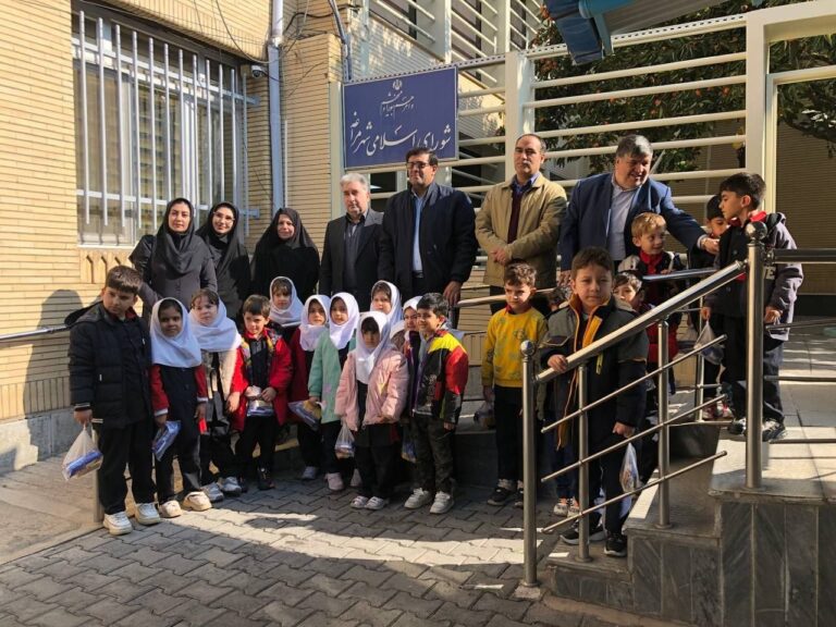 آموزش فرهنگ و حقوق شهروندی باید از کودکی آغاز شود