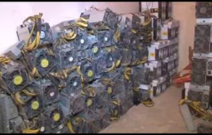 کشف و توقیف ده‌ها دستگاه ماینر غیرمجاز در مراغه