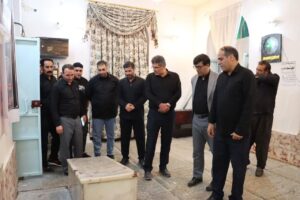 شهردار و فرماندار مراغه از مقبره شهیدان بازدید کردند