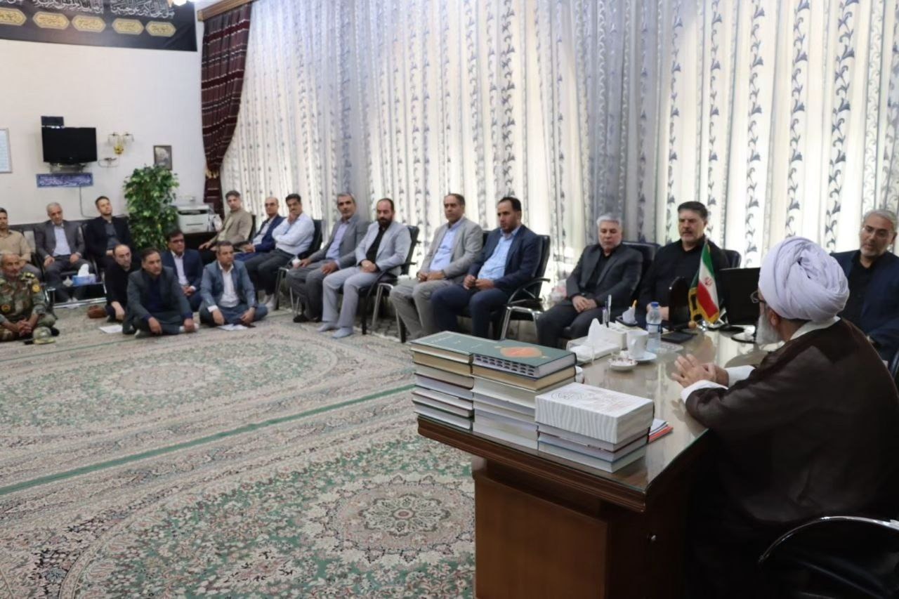 آغاز هفته دولت با دیدار امام جمعه مراغه و مدیران شهرستان