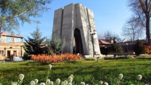 بازدید رایگان از موزه تاریخی ایلخانی مراغه