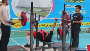 تبریز صدرنشین مسابقات پرس سینه استان در مراغه