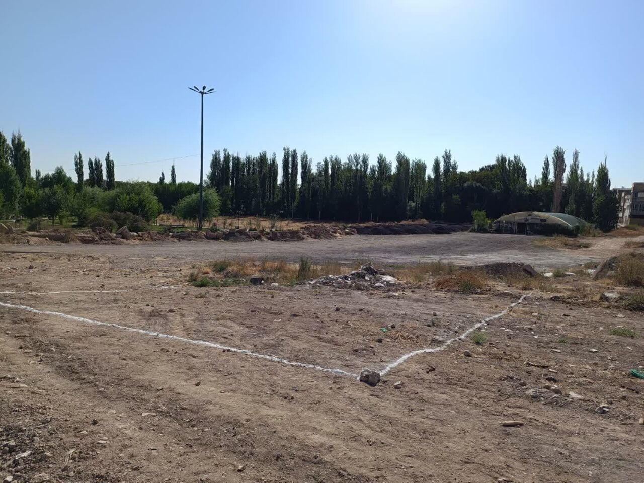 خیر مراغه‌ای زمین خود را برای احداث پایگاه اورژانس اهدا کرد