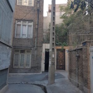 لزوم جمع‌آوری تیرهای برق پرخطر در مراغه