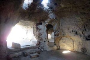 معبد مهر مراغه در مسیر ساماندهی و مرمت قرار گرفت