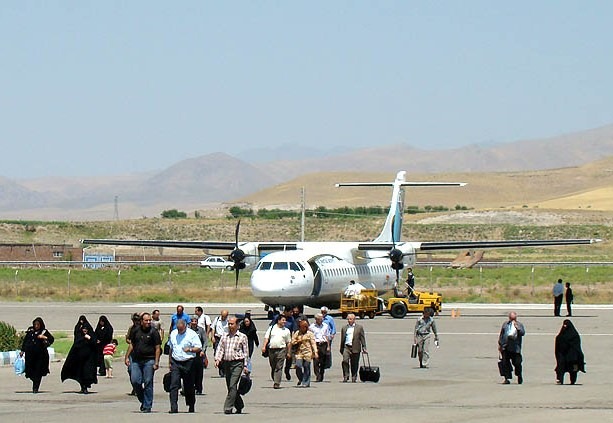 نماینده مجلس: فرودگاه مراغه میراث مردم است؛ اجازه محدودسازی آن را نمی‌دهیم