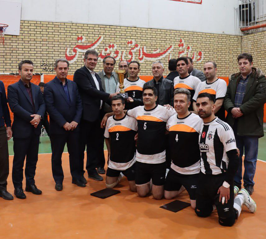 جشن همدلی و رقابت، قهرمانی گروه ۱۱ توپخانه در فوتسال ادارات مراغه