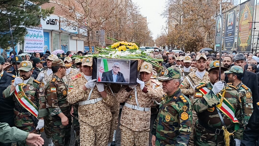 تشییع فرماندار شهرستان مراغه با حضور اقشار مختلف برگزار شد