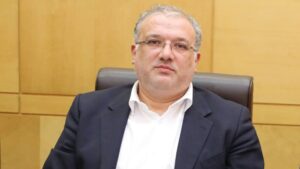 ضعف حکمرانی اقتصادی، چالش اصلی اقتصاد ایران نه خصوصی‌سازی بانک‌ها