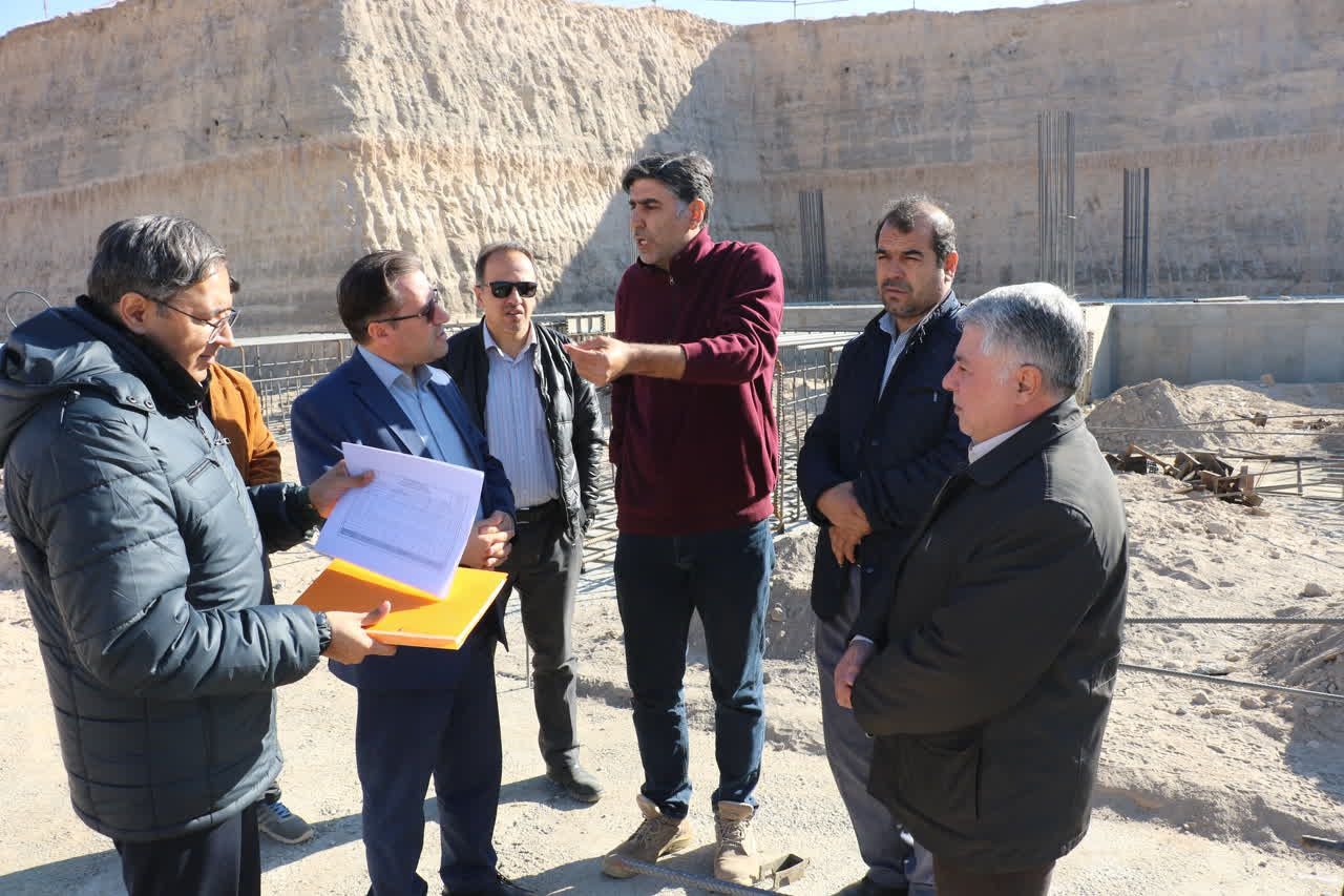بازدید معاونان فرمانداری و علوم پزشکی از پروژه‌های عمرانی مراغه