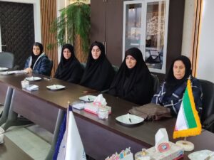 گرامیداشت روز زن و نشست صمیمی بانوان دانشگاه آزاد مراغه