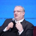 دکتر موسوی: افزایش ۲۰ درصدی حقوق‌ها عادلانه نیست / مجلس اختیار تصمیم‌گیری برای بهبود معیشت مردم را دارد