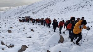 کوهپیمایی استانی روز جهانی کوهستان در مراغه برگزار شد