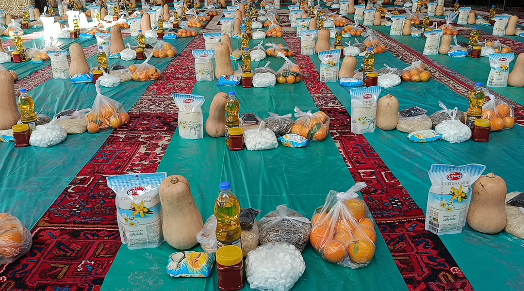 توزیع ۱۰۰ بسته یلدایی به همت خیرین در مراغه