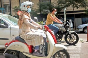 صدور گواهینامه موتورسیکلت برای زنان آزاد و بدون محدودیت است