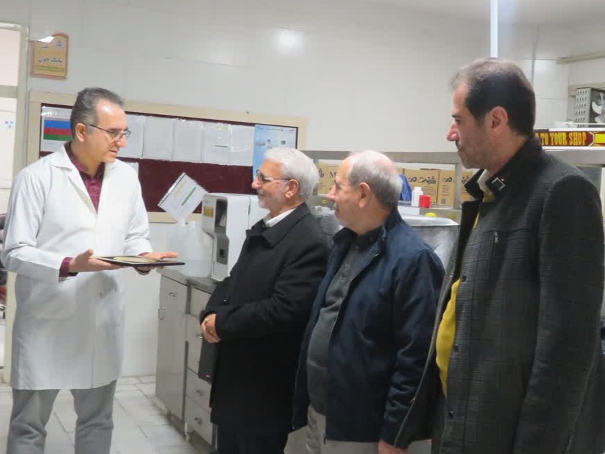 اهدای دستگاه «بلادگاز» ۴.۴ میلیارد ریالی به بیمارستان مراغه