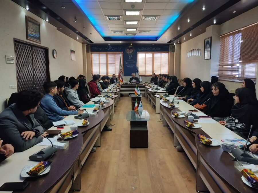 رئیس دانشگاه آزاد مراغه: آموزش و آشنایی دانشجویان با هوش مصنوعی یک ضرورت است