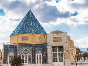 شگفتی‌های گورستان تخت فولاد اصفهان؛ آرامگاه مشاهیر و جلوه‌ای از تاریخ و فرهنگ