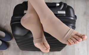 تورم ناگهانی پا را جدی بگیرید؛ هشدار متخصصان درباره احتمال وجود لخته خون