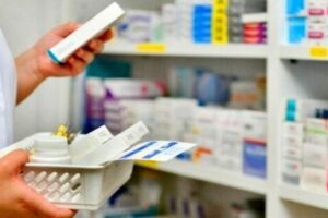 تأمین مستمر دارو و تجهیزات پزشکی در مراغه تداوم دارد