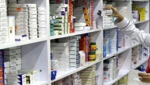 تزریق ماهانه ۱۰ همت؛ راهکار عبور از چالش‌های زنجیره تأمین دارو