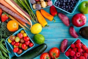 توصیه‌های تغذیه‌ای وزارت بهداشت برای شرایط بحرانی؛ تأمین کالری، پروتئین و کنترل استرس در اولویت